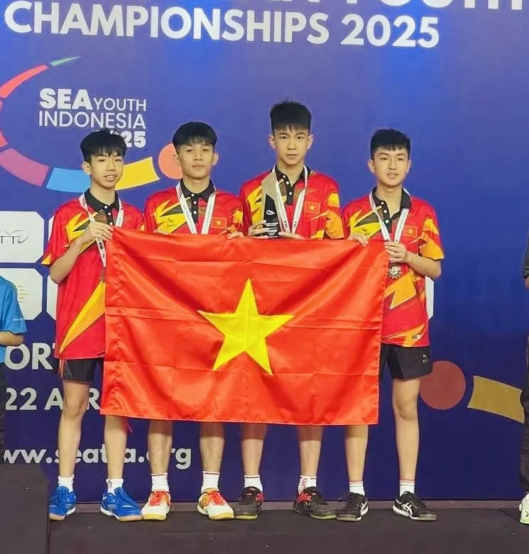 Đội nam trẻ U15 Việt Nam đã có tấm HCĐ tại giải đang diễn ra ở Indonesia. Ảnh: VTTF