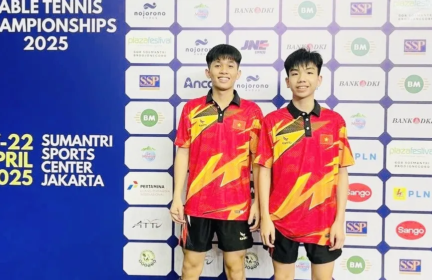 2 tay vợt trẻ của bóng bàn Việt Nam lọt vào trận chung kết đôi nam U15. Ảnh: TTR