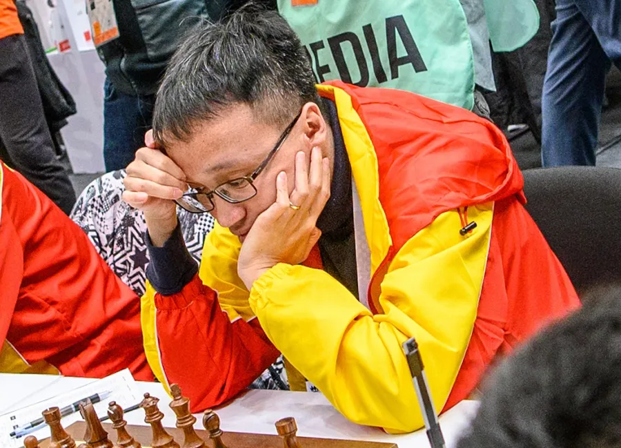 Đại kiện tướng Nguyễn Ngọc Trường Sơn bị thủ hòa tại ván đầu trong cuộc đấu vô địch châu Á 2025 đang diễn ra tại UAE. Ảnh: FIDE