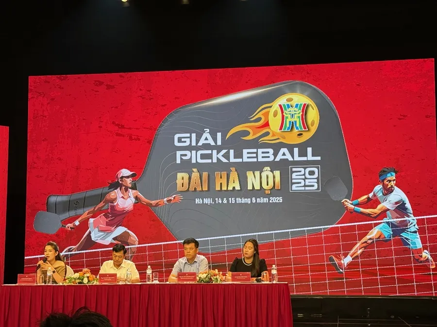 Ban tổ chức thông tin giải đấu và dự báo nhiều tay vợt chuyên nghiệp có góp mặt tranh tài. Ảnh: MINH MINH