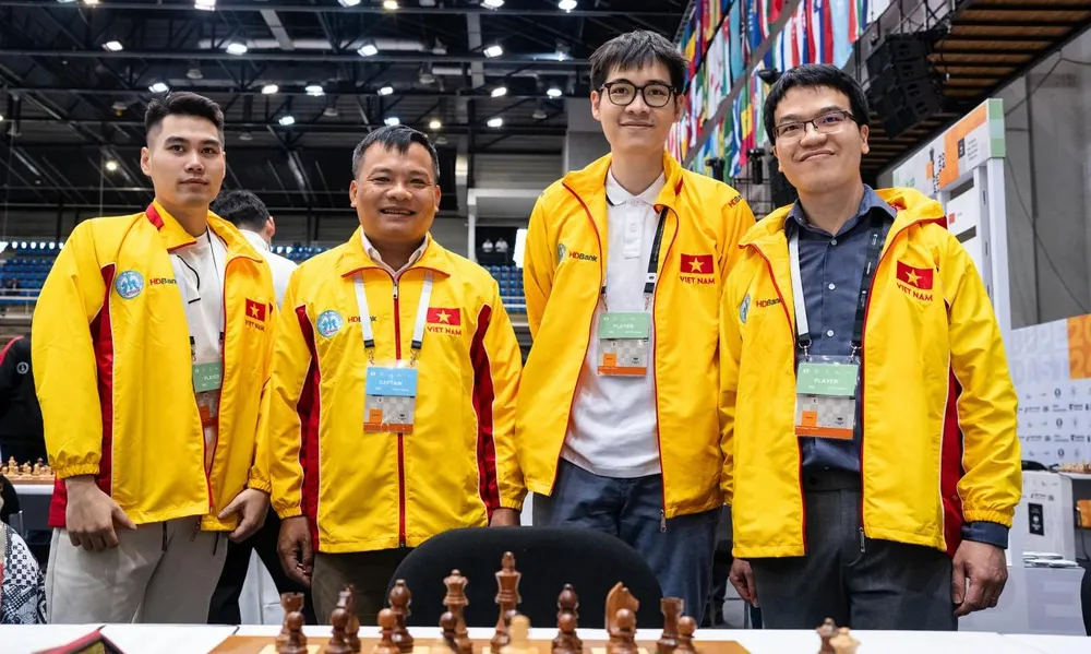 Cờ vua Việt Nam có Lê Tuấn Minh, Lê Quang Liêm (phải) dự vòng chung kết giải cờ chớp Speed Chess Championship 2025. Ảnh: FIDE