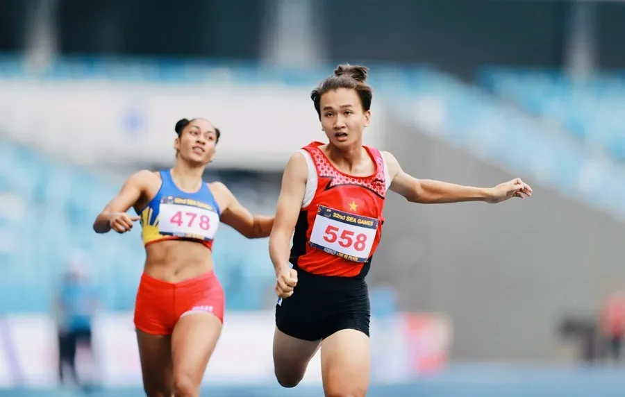 Nhi Yến đã không giành được suất dự chung kết 200m nữ tại giải châu Á 2025. Ảnh: DŨNG PHƯƠNG