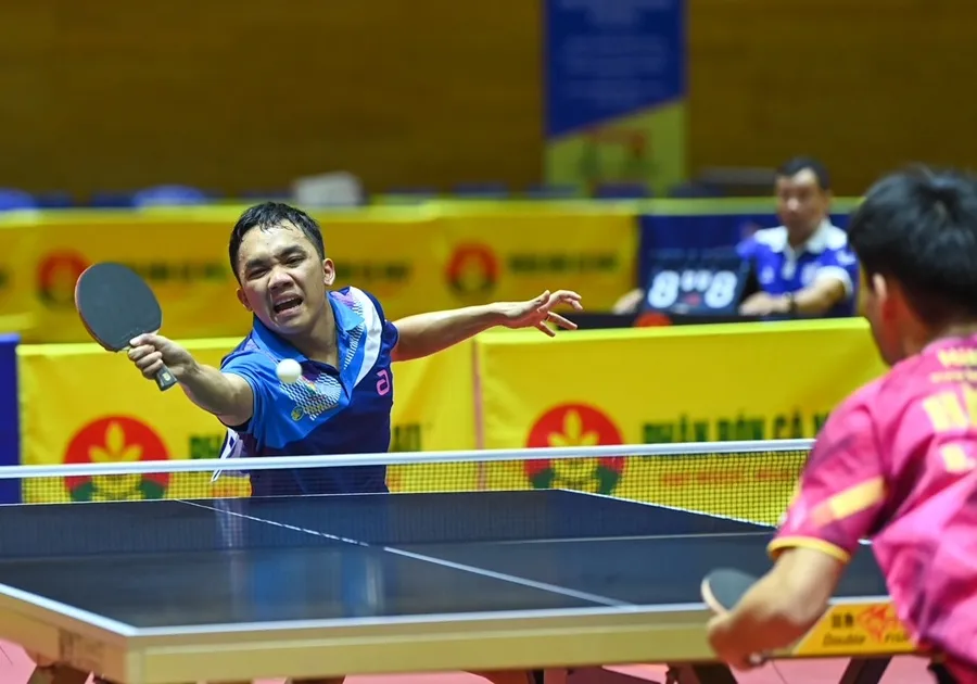 Tay vợt Đinh Anh Hoàng lần đầu giành HCV đơn nam tại giải bóng bàn vô địch quốc gia 2025. Ảnh: DUY LINH