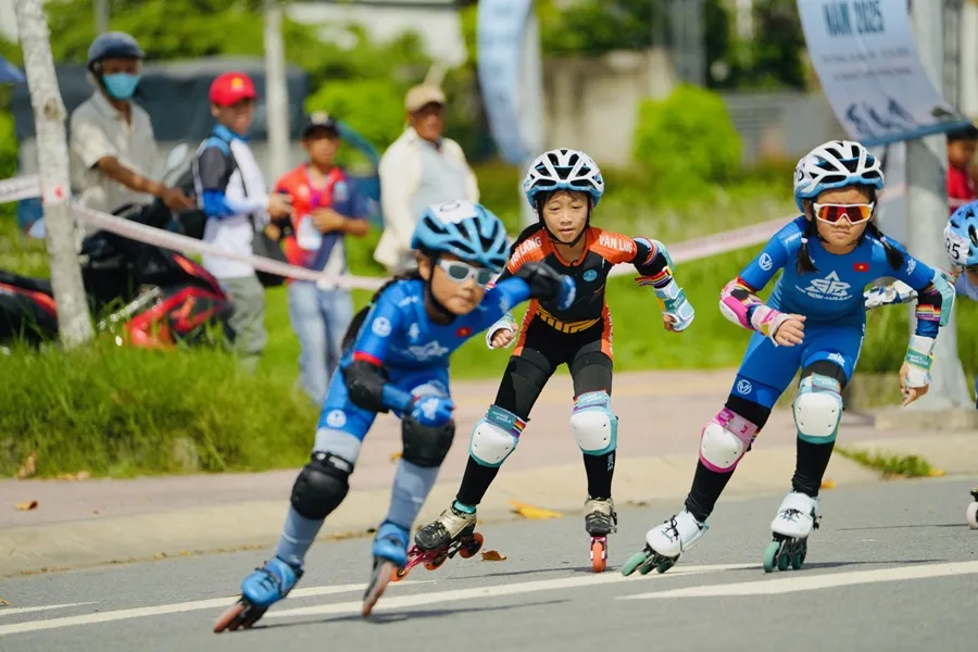 Các VĐV trẻ được cơ hội thi đấu giành kết quả tại giải. Ảnh: ROLLERVN