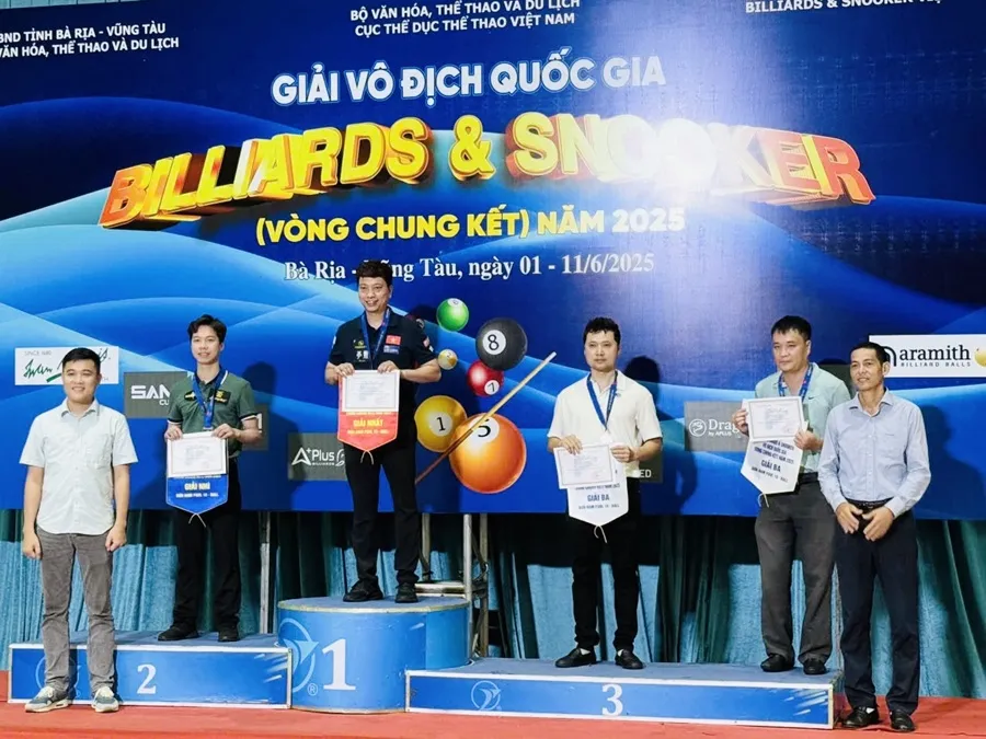 Dương Quốc Hoàng đã giành HCV tại giải vòng chung kết giải billiards & snooker Việt Nam 2025. Ảnh: BILLIARDS VN