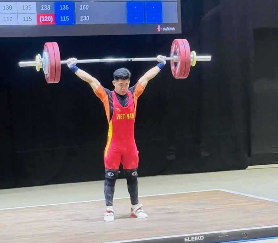 Lực sĩ Trần Minh Trí đã thi đấu và giành HCV hạng cân 71kg nam tại giải Đông Nam Á 2025. Ảnh: NGUYỄN HUY