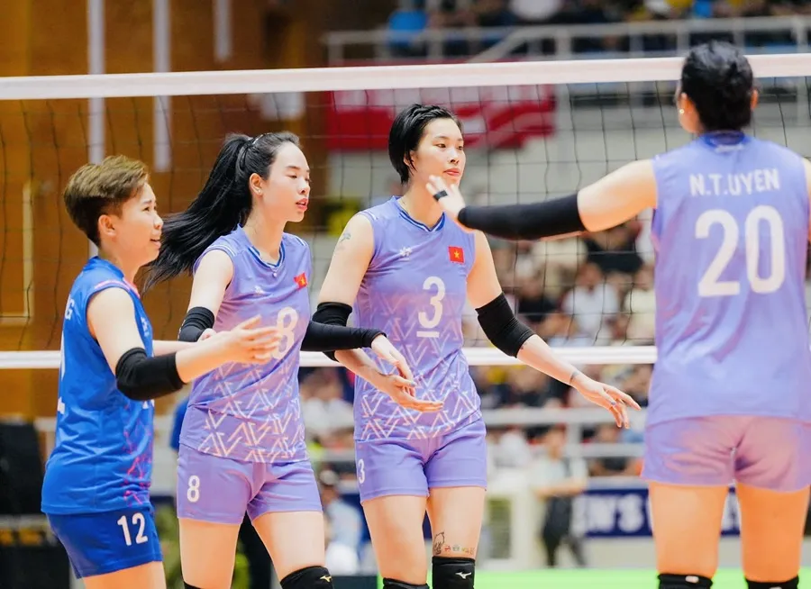 Đội tuyển bóng chuyền nữ Việt Nam chỉ thay đổi 1 vị trí để tới Vĩnh Phúc thi đấu so với giải AVC Nations Cup 2025. Ảnh: VFV