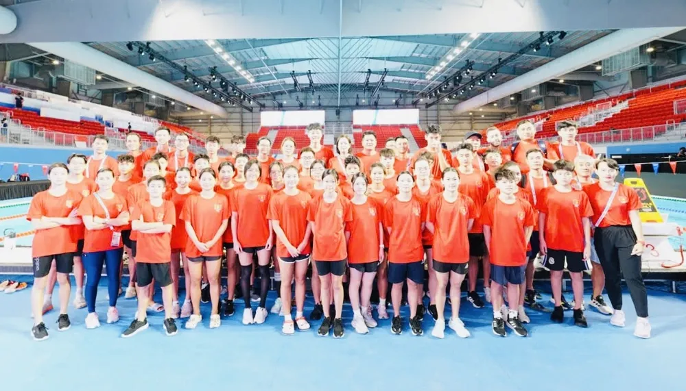 Các kình ngư trẻ của bơi Việt Nam có mặt thi đấu tại Singapore lúc này. Ảnh: LÊ THANH