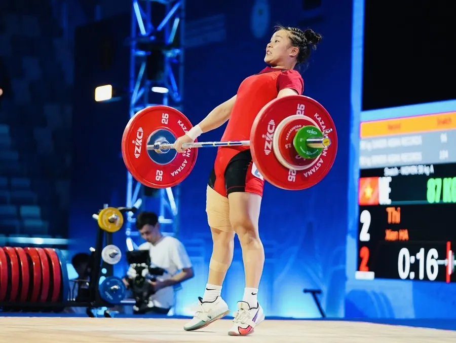 Tuyển thủ Hà Thị Xiến thi đấu tại giải vô địch trẻ châu Á 2025. Ảnh: AWF