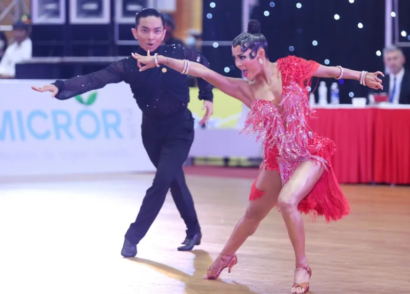 2 VĐV Phan Hiển, Thu Hương là đôi nhảy hàng đầu của dancesports Việt Nam sẽ dự giải đấu trên sân nhà lần này. Ảnh: VGF