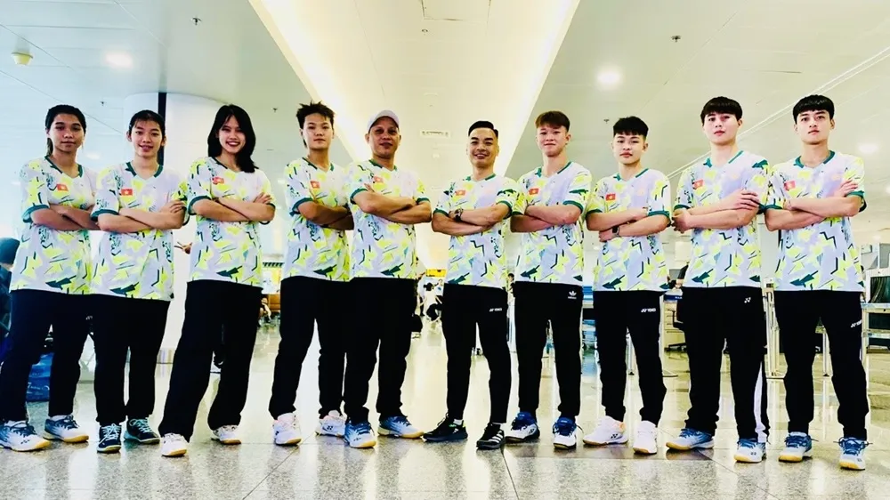Đội tuyển cầu lông trẻ Việt Nam lên đường dự giải trẻ vô địch châu Á 2025. Ảnh: MINH MINH