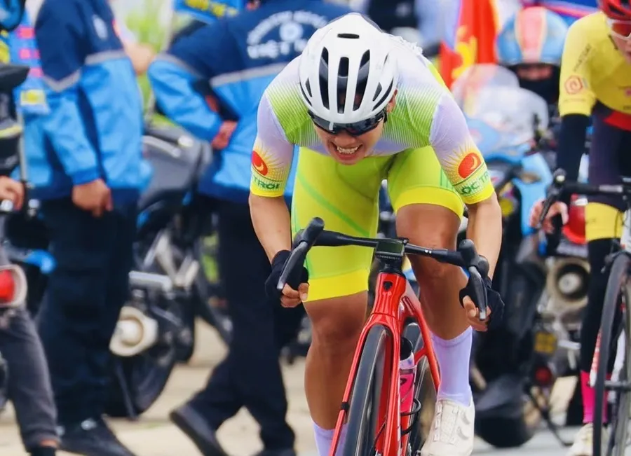 Cua-rơ Nguyễn Thị Thật tiếp tục có HCV tại giải vô địch quốc gia 2025. Ảnh: GIA HUY XĐONLINE