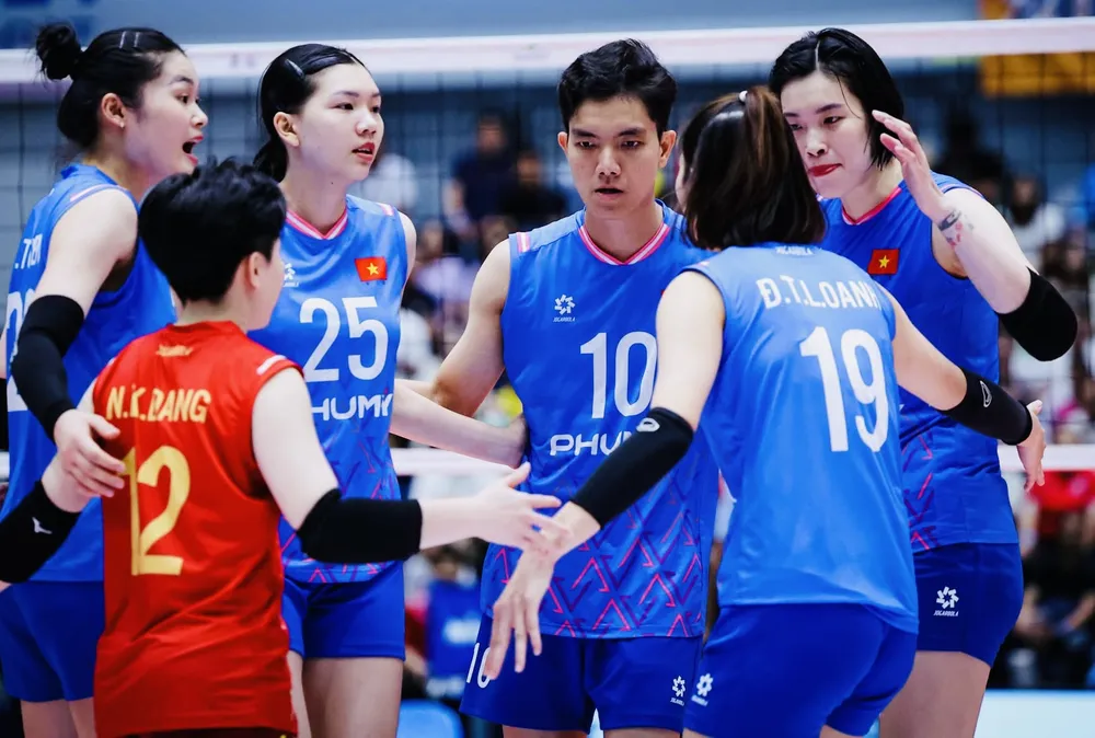 Đội tuyển nữ Việt Nam đã thắng 2 trận trên sân nhà. Ảnh: SEAVLEAGUE