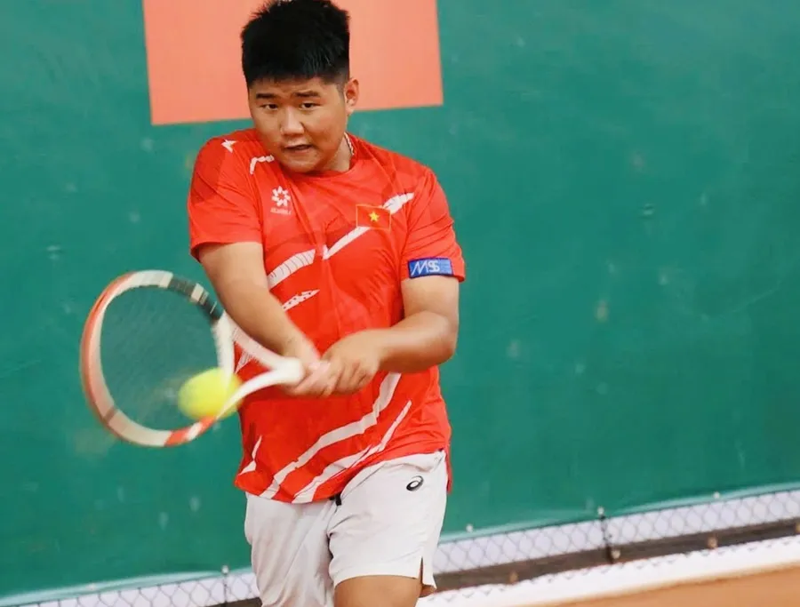 Tay vợt Lê Tiến Anh đã vô địch vòng loại tại Roland Garros Junior 2025. Ảnh: VTF