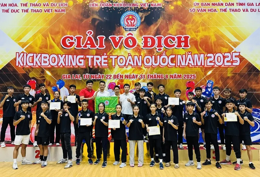Đội kickboxing trẻ TPHCM thi đấu giành thành tích ở Gia Lai lần này. Ảnh: KICKBOXINGTPHCM