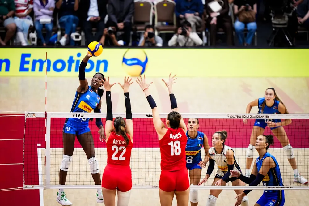 Đội Italia thi đấu trận chung kết. Ảnh: FIVB