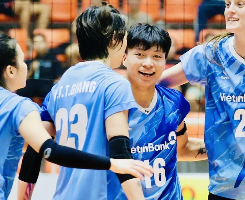 Cầu thủ Đặng Thị Hồng có thể theo học Đại học chuyên ngành thể thao trong thời gian sớm nhất. Ảnh: DŨNG PHƯƠNG