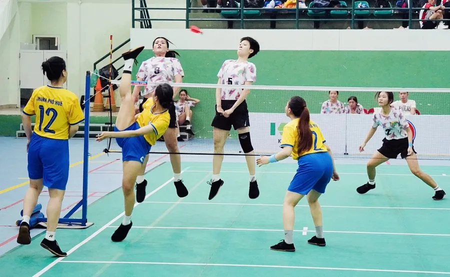 Cầu thủ cả nước đã tranh tài tại TPHCM với nhiều trận đấu hấp dẫn. Ảnh: XUÂN XUÂN