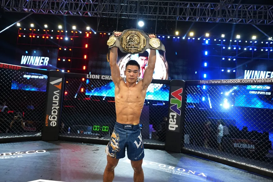 Tuyển thủ Trần Ngọc Lượng sẽ là thành viên thi đấu SEA Games 33-2025 cùng đội tuyển MMA Việt Nam. Ảnh: VMMAF