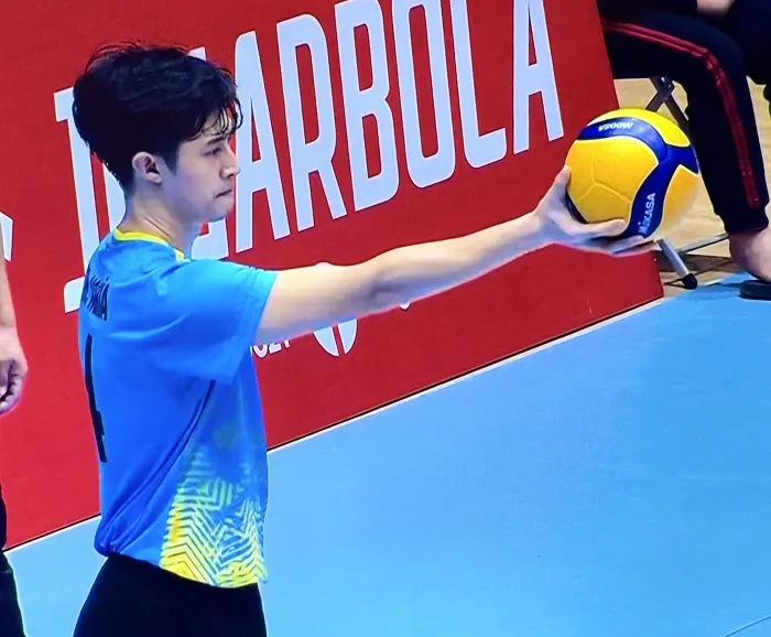 Quản Trọng Nghĩa đang thi đấu cùng đội Bộ tư lệnh cảnh sát Cơ động tại vòng chung kết giải hạng A toàn quốc 2025 ở Hà Tĩnh. Ảnh: MINH CHIẾN