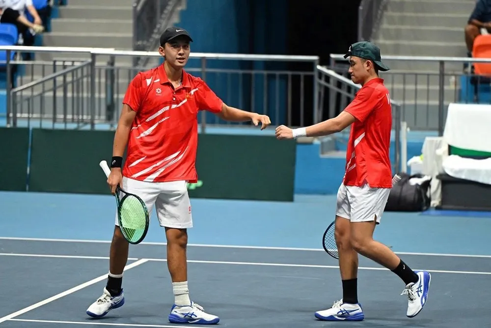Hai tay vợt Tuấn Minh và Văn Phương đã thi đấu đôi nam tại Davis Cup nhóm III trong tháng 7 năm nay tại Bắc Ninh. Ảnh VTF