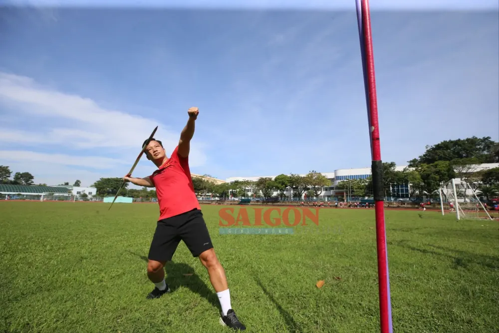 Tuyển thủ Nguyễn Hoài Văn không thể tham dự SEA Games 33-2025 vì chấn thương. Ảnh: DŨNG PHƯƠNG