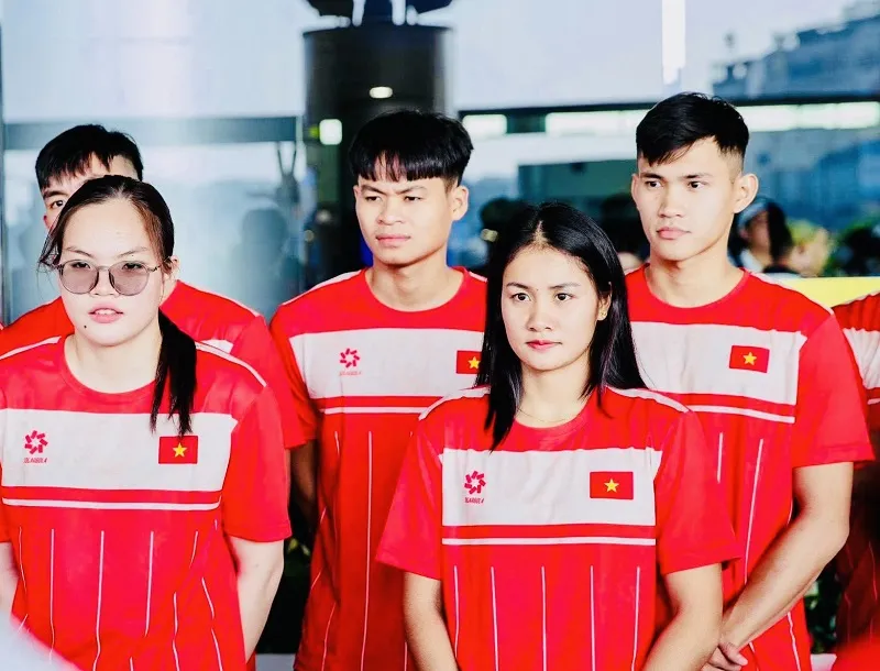 Kình ngư Võ Thị Mỹ Tiên và các đồng đội sẽ thi đấu những nội dung đầu tiên trong ngày 10-12. Ảnh: VASA