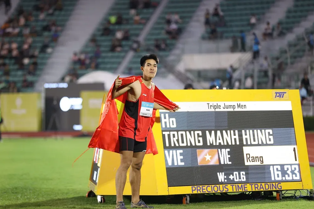 Hồ Trọng Mạnh Hùng đã có tấm HCV tại SEA Games 33-2025. Ảnh: DŨNG PHƯƠNG