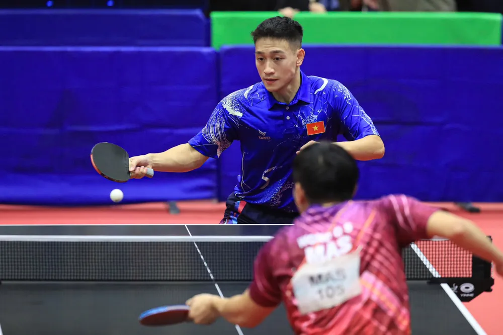 Tay vợt Nguyễn Anh Tú và đồng đội đã chơi tốt tại trận bán kết. Ảnh: DŨNG PHƯƠNG