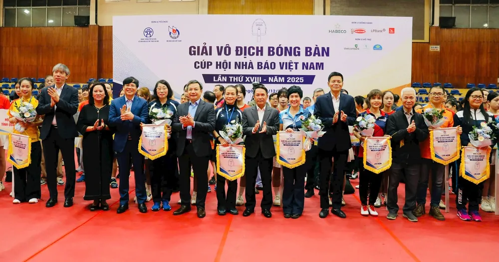 Giải bóng bàn Hội nhà báo Việt Nam năm 2025 đã chính thức khai cuộc. Ảnh: THUẦN THƯ