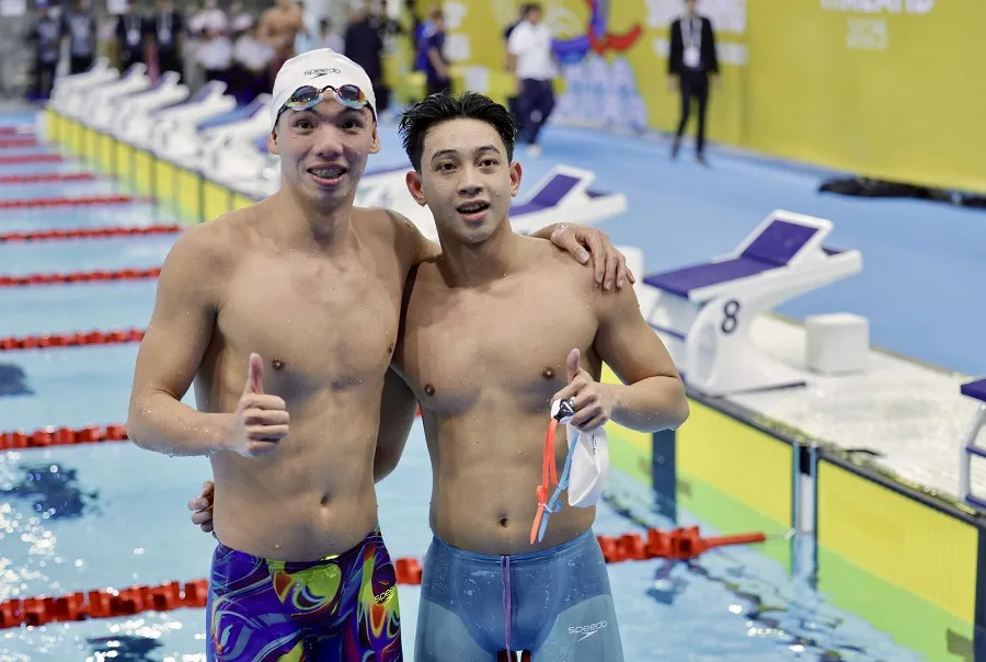 Huy Hoàng và Tuấn Anh là 2 kình ngư có kết quả huy chương nội dung 1.500m tự do tại SEA Games 33-2025. Ảnh: DŨNG PHƯƠNG