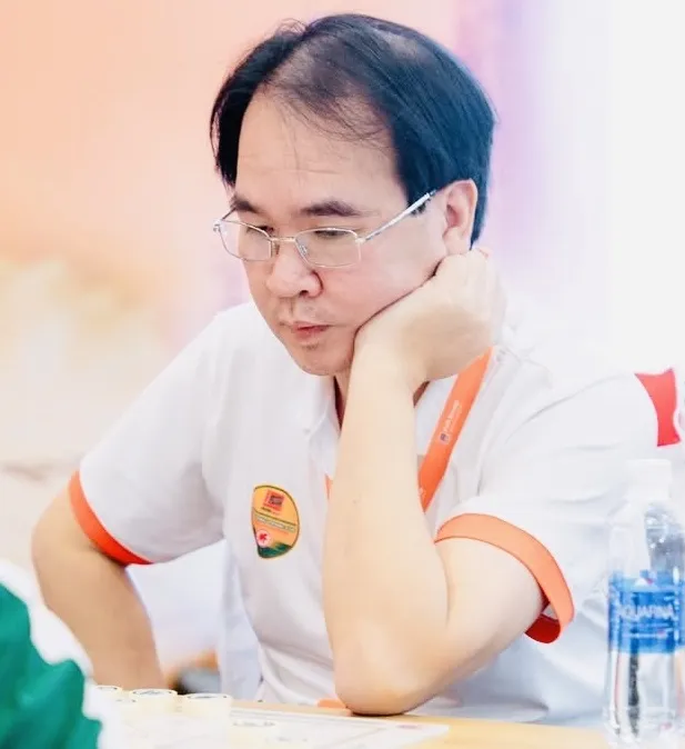 Kỳ thủ Nguyễn Thành Bảo có ngôi á quân giải đấu tại Đà Nẵng. Ảnh: PHƯƠNG TRANG