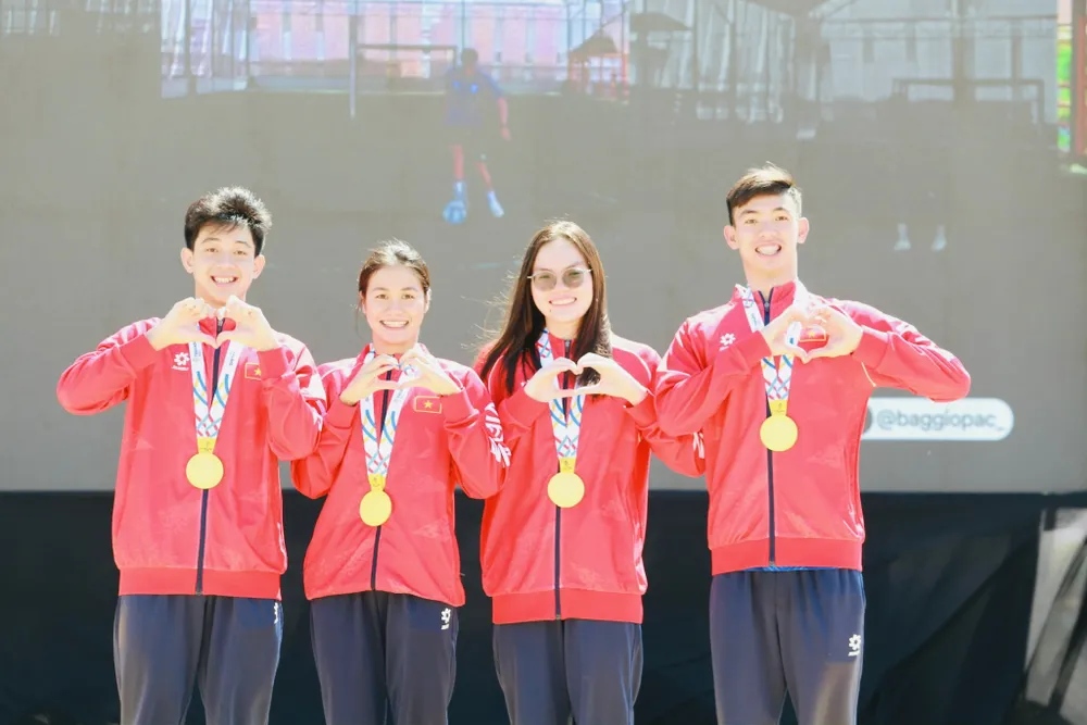 VĐV xuất sắc được Bằng khen của Bộ VH-TT-DL. Ảnh: DŨNG PHƯƠNG