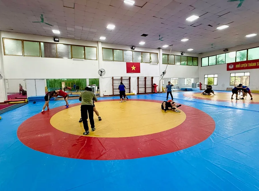 Đội tuyển vật Việt Nam đang tập trung tập luyện chuyên môn ngay từ đầu năm mới 2026. Ảnh: MINH CHIẾN