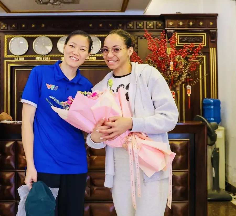 HLV Ngọc Hoa đã đón chào ngoại binh Cuba gia nhập đội hình chuẩn bị cho Cúp Hoa Lư-Bình Điền 2026. Ảnh: VTVBĐLA