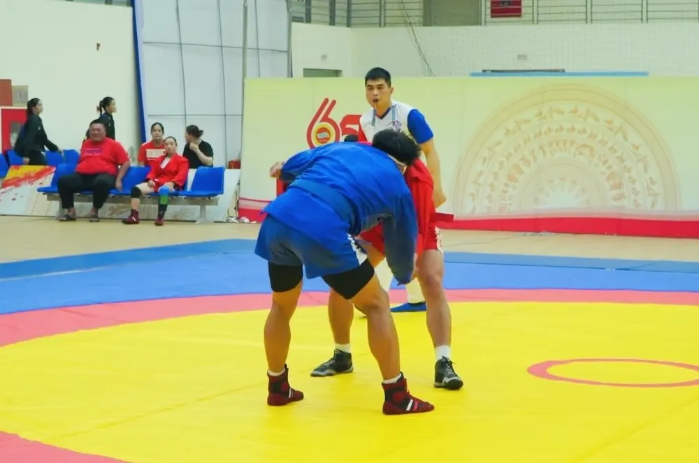 VĐV sambo đã thi đấu giải vô địch câu lạc bộ quốc gia 2026. Ảnh: MINH MINH