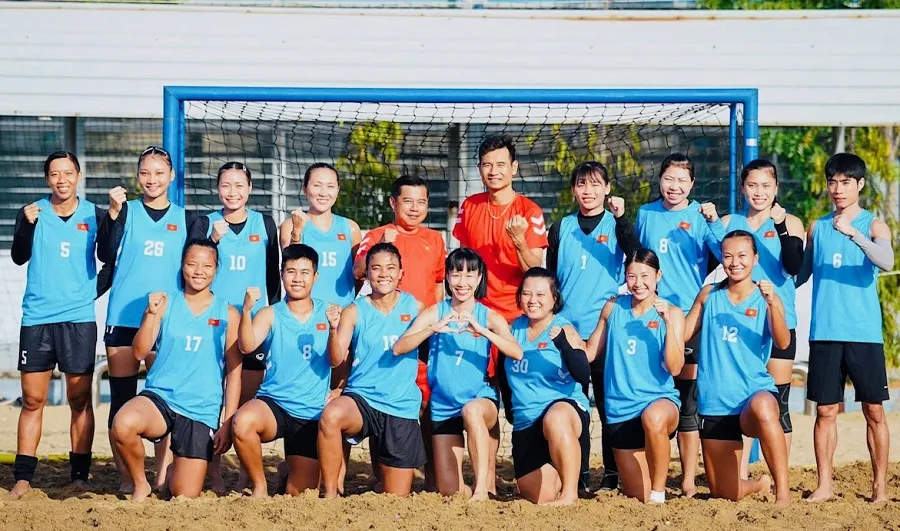 Đội bóng ném bãi biển nữ là một trong những đội tuyển được kỳ vọng đạt kết quả cao tại Đại hội. Ảnh: VHF
