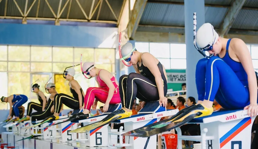 VĐV đã thi đấu hấp dẫn tại giải vô địch quốc gia hồ 25m ở thành phố Huế. Ảnh: VASA