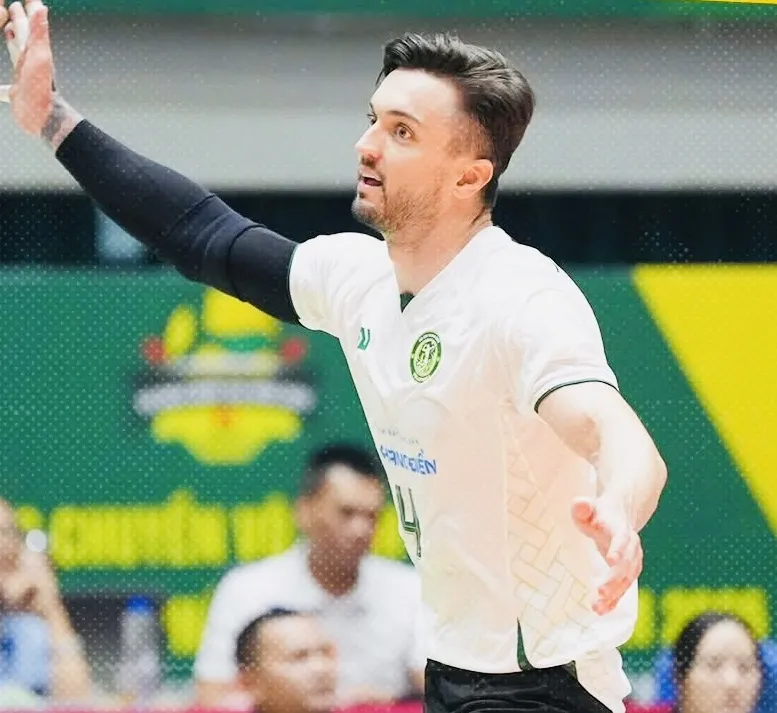 Ngoại binh của đội nam TPHCM đã đóng góp vào chiến thắng quan trọng cho đội nhà trước đối thủ Ninh Bình. Ảnh: VFV