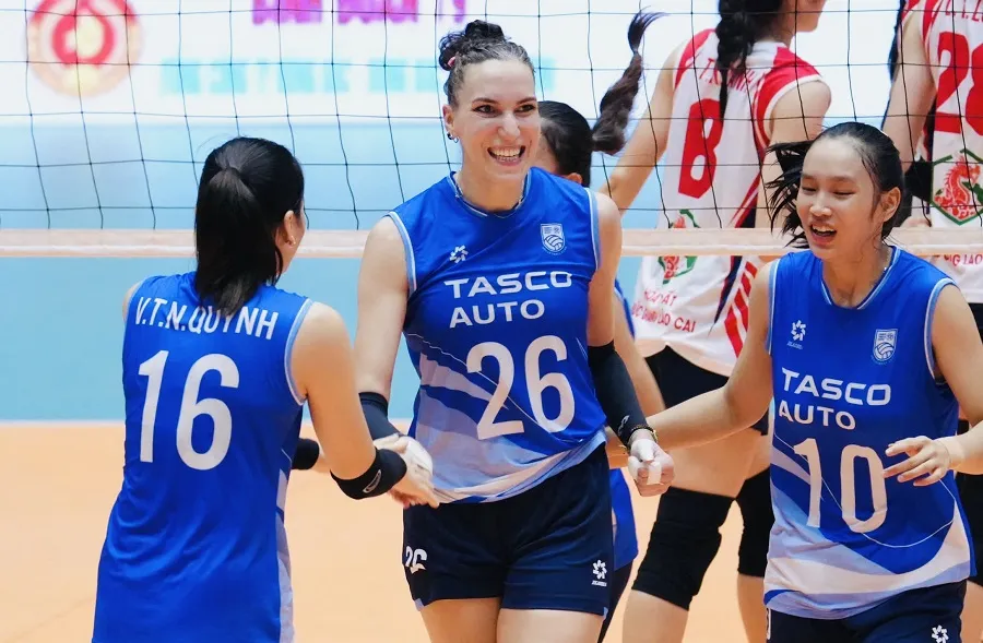 Ngoại binh Ivana Vanjak đang có phong độ cao cùng đội nữ Hà Nội tại giải. Ảnh: VFV