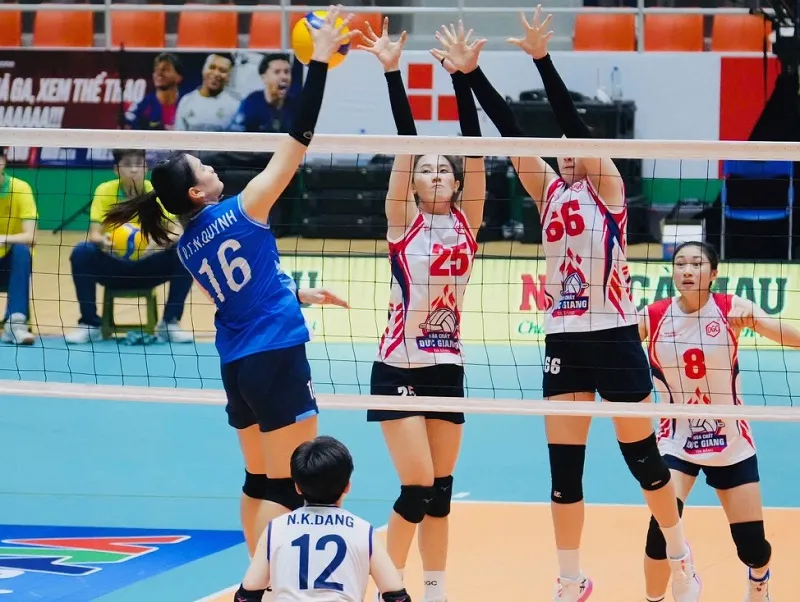 Đội nữ Hà Nội và Hóa chất Đức Giang có cơ hội đọ sức tại trận chung kết ở Phú Thọ. Ảnh; VFV