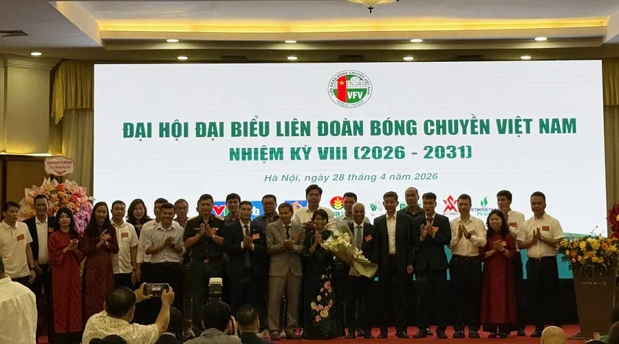 Liên đoàn bóng chuyền Việt Nam nhiệm kỳ 8 đã ra mắt Ban chấp hành với 25 ủy viên. Ảnh: MINH CHIẾN