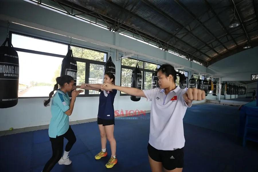 boxing 1.jpg