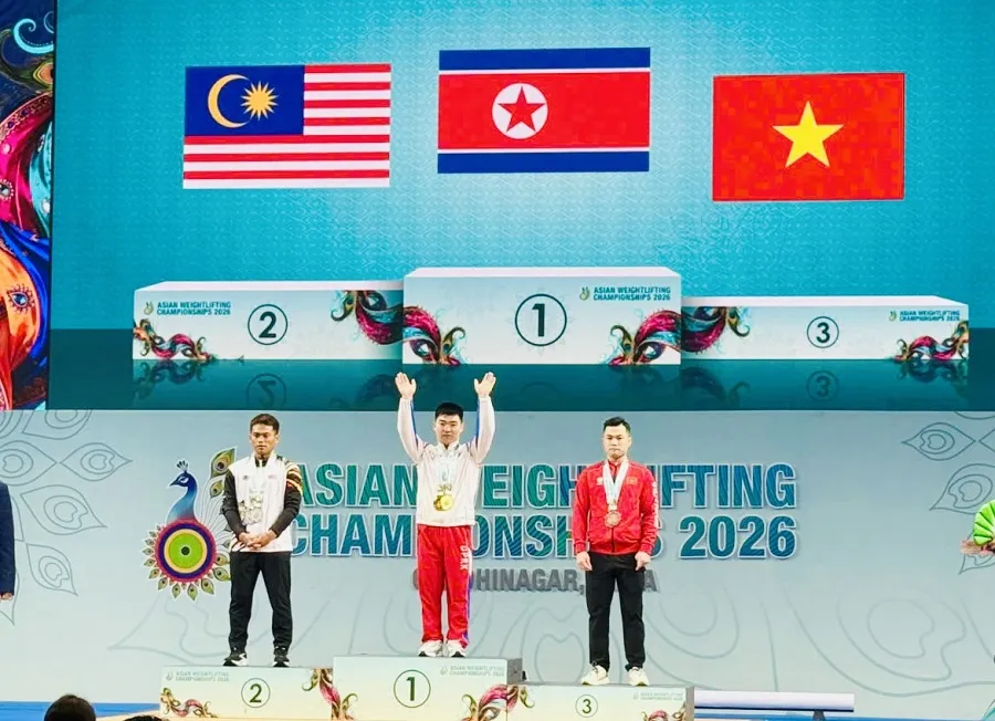 Lại Gia Thành của cử tạ Việt Nam có thành tích HCĐ tại giải châu Á 2026. Ảnh: MINH MINH