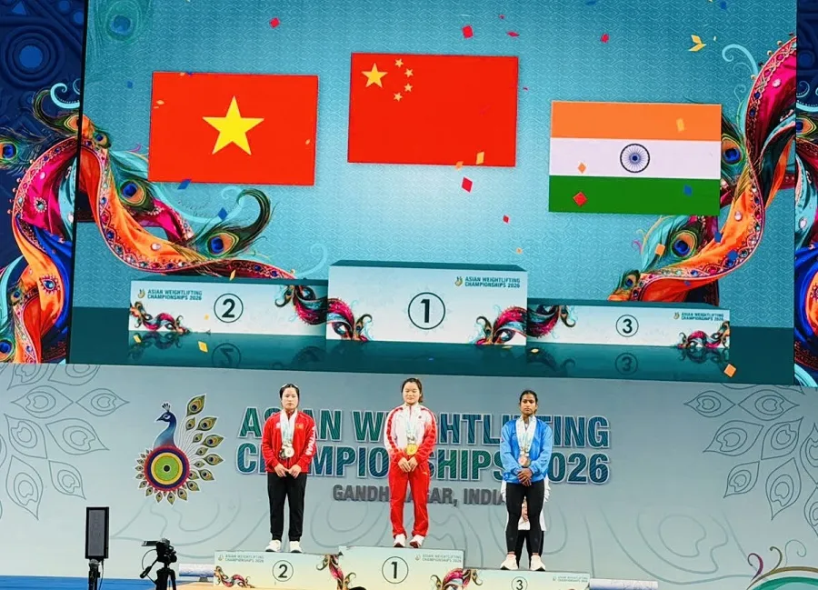 Lực sĩ Hoài Hương đã giành HCB tại hạng cân 53kg nữ tại giải châu Á 2026. Ảnh: MINH MINH