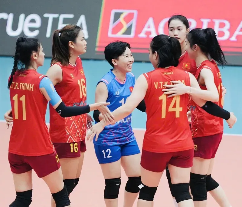 Đội tuyển bóng chuyền nữ Việt Nam sẽ tập huấn 14 cầu thủ từ ngày 25-5. Ảnh: VFV
