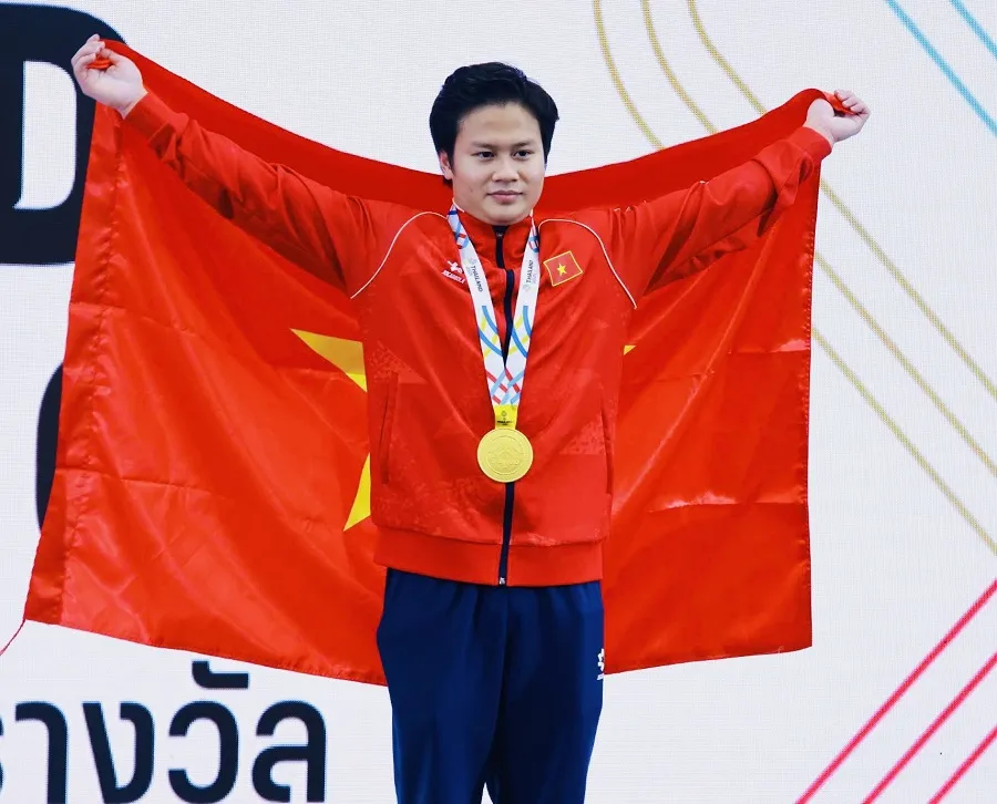 Khánh Phong vẫn đang là tuyển thủ hàng đầu của TDDC Việt Nam và châu Á tại nội dung vòng treo. Ảnh: DŨNG PHƯƠNG