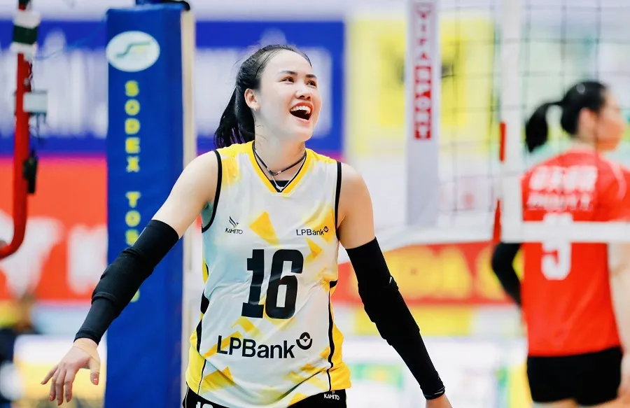 Chủ công Đinh Thị Thúy là thành viên đội tuyển bóng chuyền nữ Việt Nam chuẩn bị AVC Cup 2026. Ảnh: DŨNG PHƯƠNG