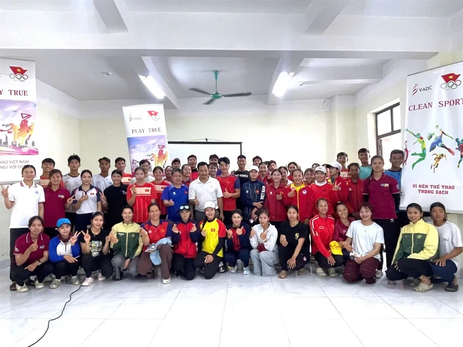 dua thuyen1.jpg