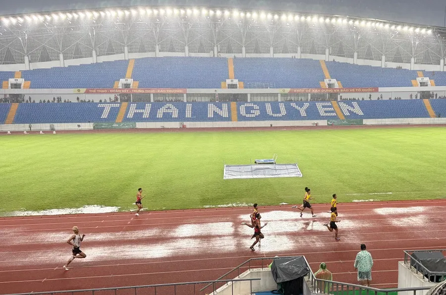 Giải vô địch điền kinh trẻ quốc gia 2026 đang tổ chức tại Thái Nguyên. Ảnh: MINH CHIẾN